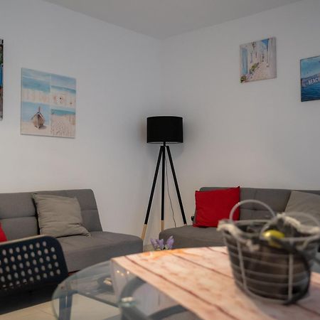 Kypkeys Apartments Voroklini Room photo