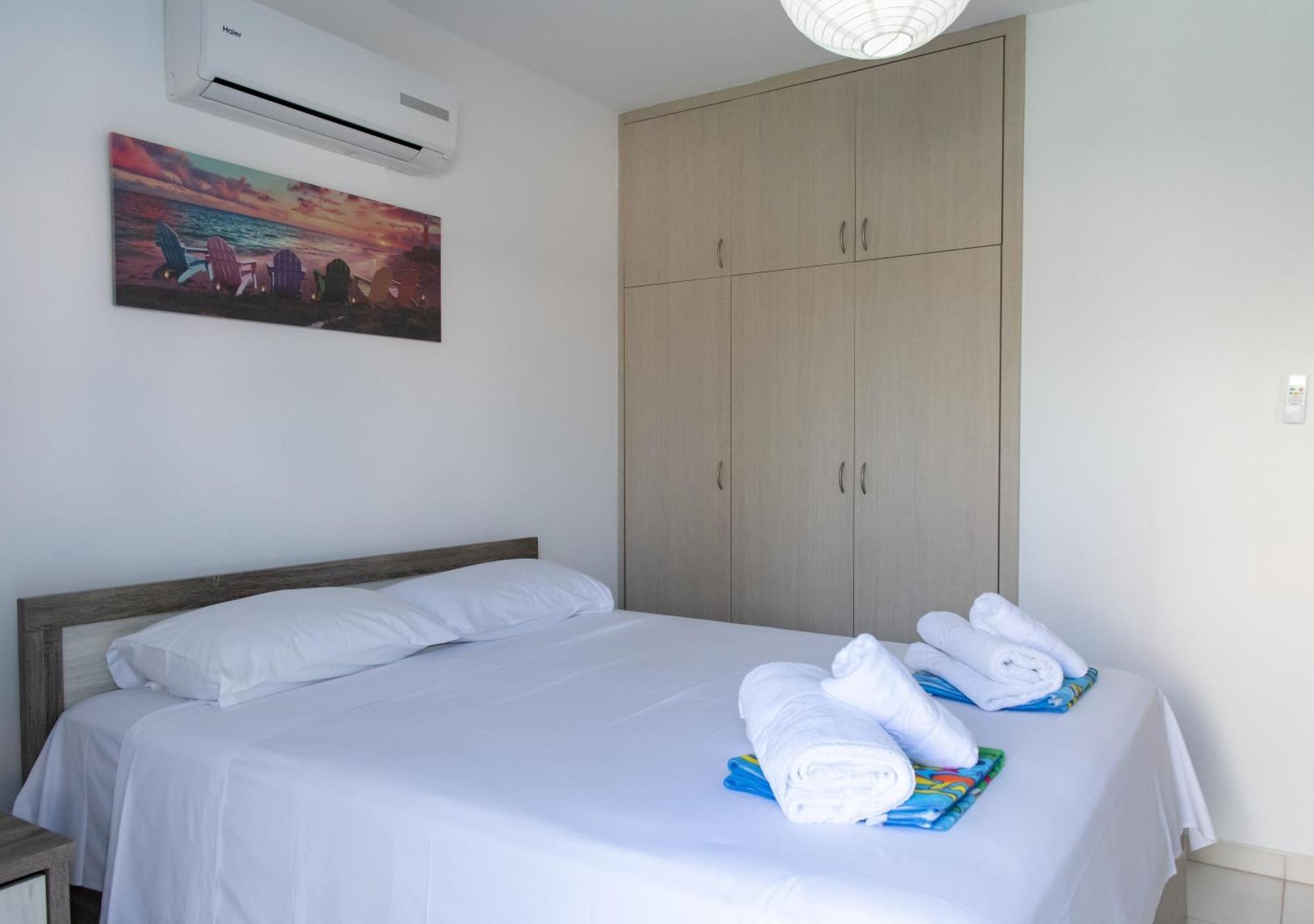 Kypkeys Apartments Voroklini Room photo