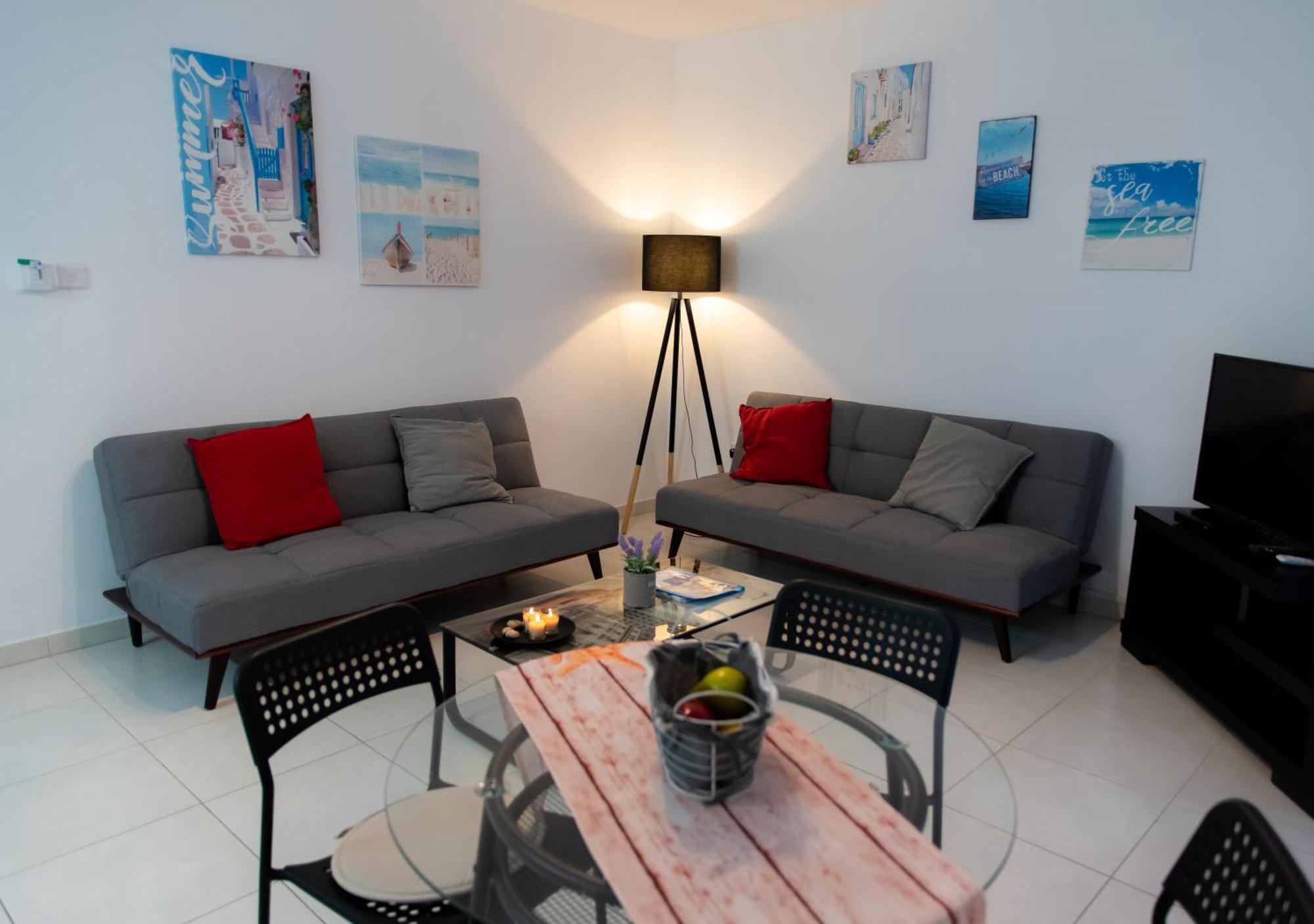 Kypkeys Apartments Voroklini Room photo